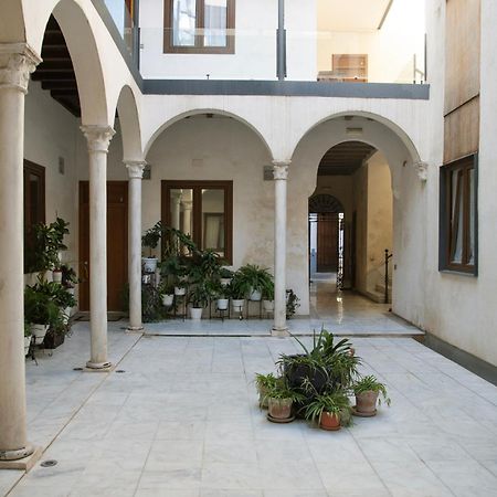 Casa Palacio Bustos Tavera Seville Ngoại thất bức ảnh