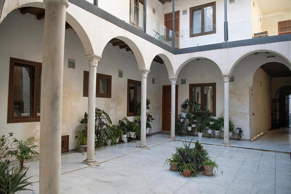 Casa Palacio Bustos Tavera Seville Ngoại thất bức ảnh