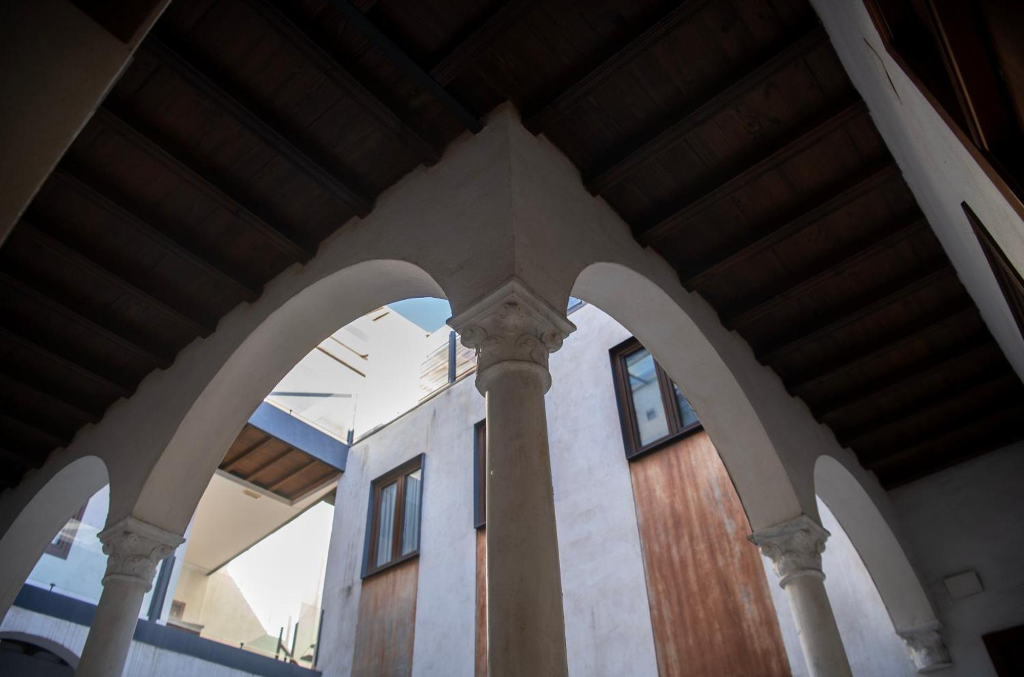 Casa Palacio Bustos Tavera Seville Ngoại thất bức ảnh